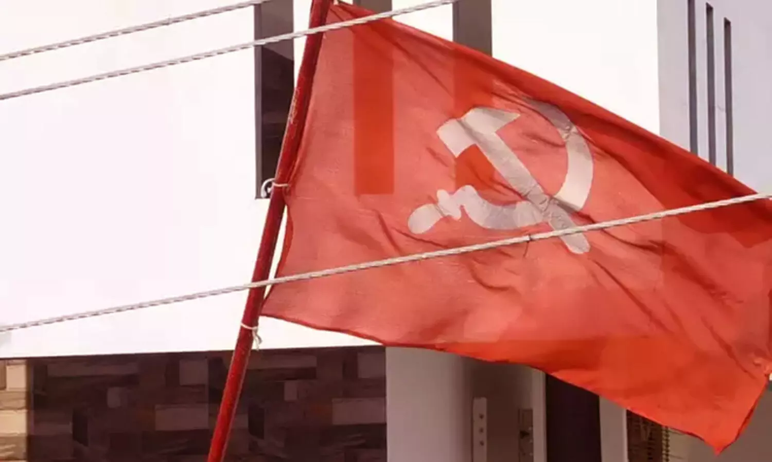 ഹൈകോടതി വിലക്ക്​ ലംഘിച്ച്​ സി.പി.എം ഇടുക്കി ജില്ല സെക്രട്ടറി; പാർട്ടി ഓഫിസുകൾ അടച്ചുപൂട്ടാൻ ഒരു ശക്തിക്കും കഴിയില്ല