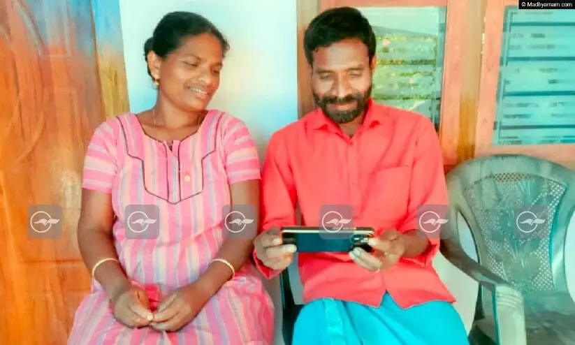 അമ്മ മഴക്കാറിന് കൺനിറഞ്ഞു... ആഹ്ലാദപ്പെരുമ്പറ കൊട്ടി മിന്നുമണിയുടെ നാടും വീടും