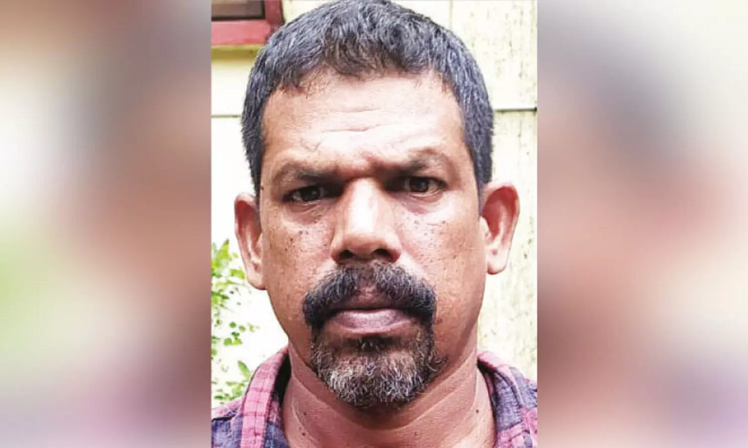 പോ​ക്സോ കേ​സി​ൽ 10 വ​ർ​ഷം ത​ട​വും ഒ​രു ല​ക്ഷം രൂ​പ പി​ഴ​യും