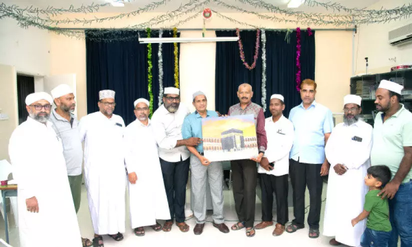 മലയാളി ഹാജിമാർക്ക് സ്വീകരണം നൽകി മലയാളി ഹാജിമാർക്ക് സ്വീകരണം നൽകി