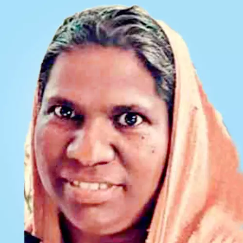 വെ​ള്ള​ക്കെ​ട്ടി​ൽ വീ​ണ് വീ​ട്ട​മ്മ മ​രി​ച്ച നി​ല​യി​ൽ