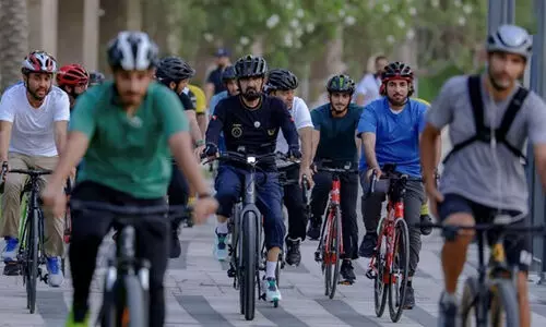 സൈക്കിളിൽ ശൈഖ് മുഹമ്മദ്; വൈറലായി വിഡിയോ സൈക്കിളിൽ ശൈഖ് മുഹമ്മദ്; വൈറലായി വിഡിയോ