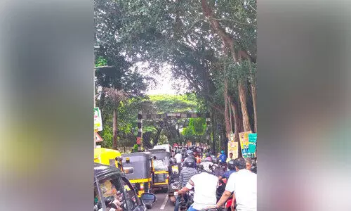 തൃക്കരിപ്പൂരിലെ റെയിൽ മേൽപാലങ്ങൾ എന്നുവരും? തൃക്കരിപ്പൂരിലെ റെയിൽ മേൽപാലങ്ങൾ എന്നുവരും?