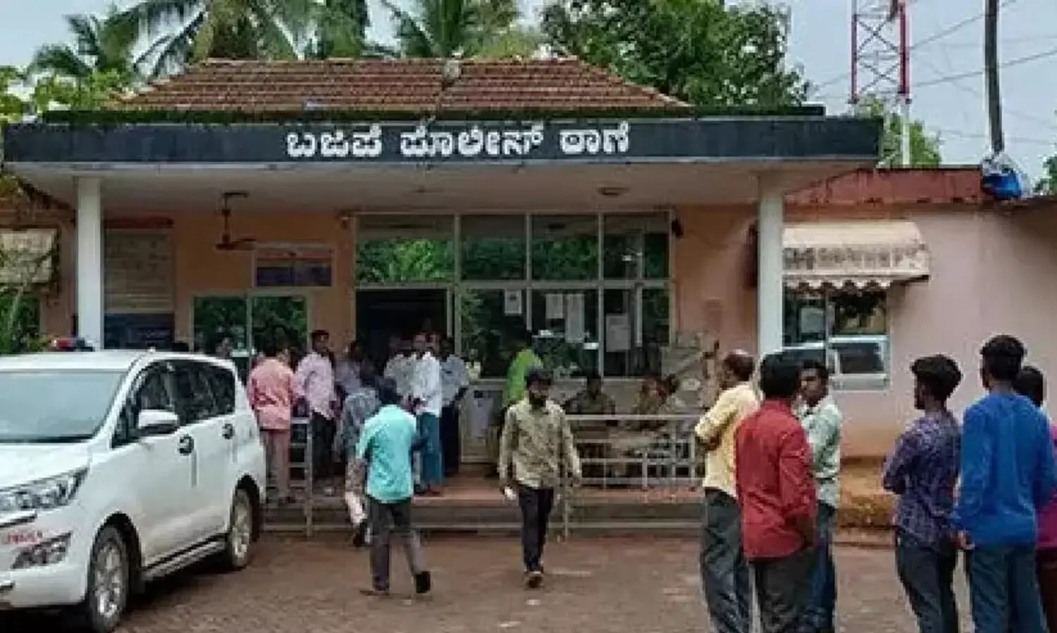 Dalit woman insulted by BJP worker