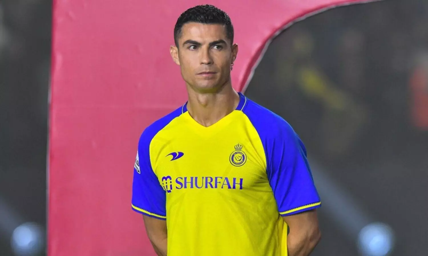 ക്രിസ്റ്റ്യാനോയുടെ അൽ-നസ്റിന് തിരിച്ചടി; പുതിയ താരങ്ങളെ ക്ലബിലെത്തിക്കുന്നത് ഫിഫ വിലക്കി