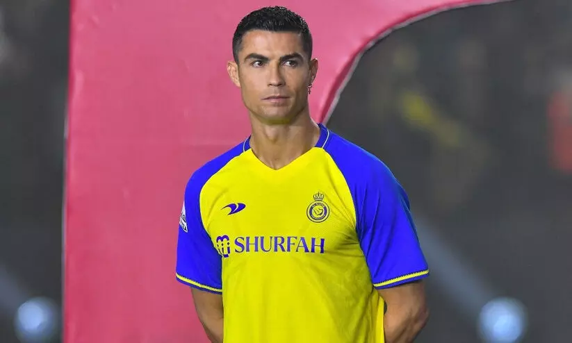 ക്രിസ്റ്റ്യാനോയുടെ അൽ-നസ്റിന് തിരിച്ചടി; പുതിയ താരങ്ങളെ ക്ലബിലെത്തിക്കുന്നത് ഫിഫ വിലക്കി
