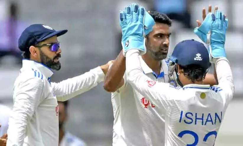 അശ്വിന് നാല് വിക്കറ്റ്; വെ​സ്റ്റി​ൻ​ഡീ​സിന് ബാറ്റിങ് തകർച്ച