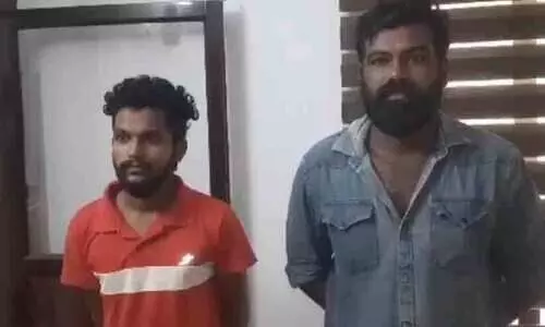 റെയ്ഡിനെത്തിയ എക്സൈസ് ഉദ്യോഗസ്ഥരെ 12അംഗ സംഘം വളഞ്ഞിട്ടുതല്ലി; രണ്ടുപേർ അറസ്റ്റിൽ