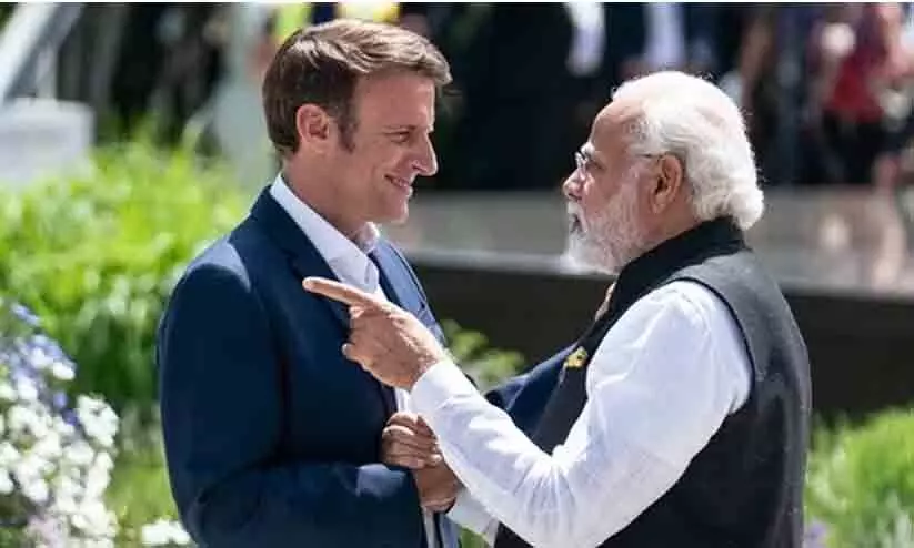 സിംഗപ്പൂരിന് പിന്നാലെ ഫ്രാൻസും ഇന്ത്യയുമായി യു.പി.ഐ സംവിധാനത്തിൽ കൈകോർക്കുമെന്ന് റിപ്പോർട്ട് സിംഗപ്പൂരിന് പിന്നാലെ ഫ്രാൻസും ഇന്ത്യയുമായി യു.പി.ഐ സംവിധാനത്തിൽ കൈകോർക്കുമെന്ന് റിപ്പോർട്ട്