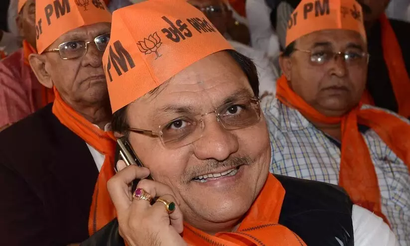 വ​ഞ്ച​ന​ക്കേ​സ്: ഗു​ജ​റാ​ത്ത് മു​ൻ മ​ന്ത്രി​ക്ക് ഏ​ഴു​വ​ർ​ഷം ത​ട​വ്