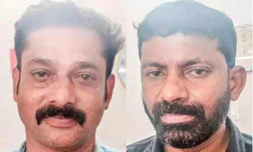 റബർ ചണ്ടി മോഷ്ടിച്ചെന്ന് ആരോപിച്ച് കാറിൽ കയറ്റിക്കൊണ്ടുപോയി മർദനം; രണ്ടുപേർ പിടിയിൽ