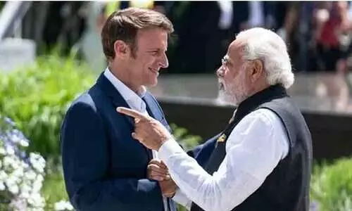 സിംഗപ്പൂരിന് പിന്നാലെ ഫ്രാൻസും ഇന്ത്യയുമായി യു.പി.ഐ സംവിധാനത്തിൽ കൈകോർക്കുമെന്ന് റിപ്പോർട്ട് സിംഗപ്പൂരിന് പിന്നാലെ ഫ്രാൻസും ഇന്ത്യയുമായി യു.പി.ഐ സംവിധാനത്തിൽ കൈകോർക്കുമെന്ന് റിപ്പോർട്ട്