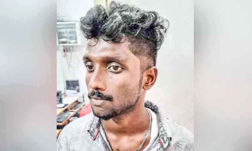 മോഷണക്കേസുകളിലെ പ്രതിയെ കാപ്പ ചുമത്തി നാടുകടത്തി