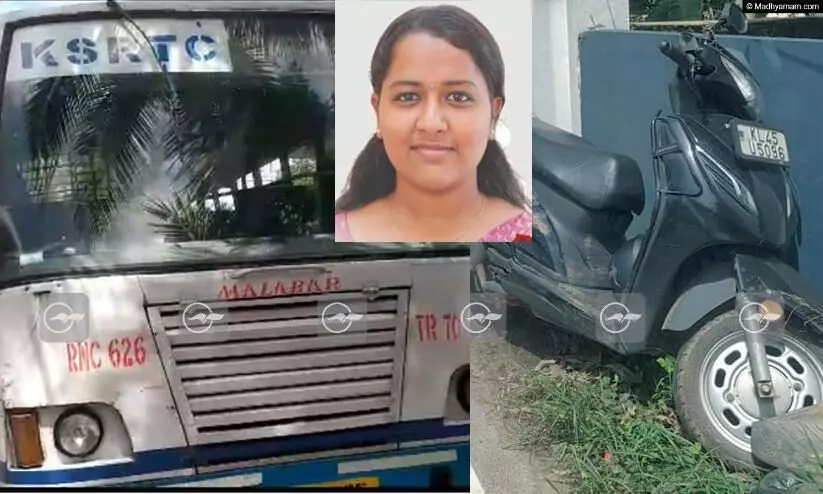 അമ്മയോടൊപ്പം സ്കൂട്ടറിൽ പോകവെ ബസ്സിടിച്ച് മകൾ മരിച്ചു അമ്മയോടൊപ്പം സ്കൂട്ടറിൽ പോകവെ ബസ്സിടിച്ച് മകൾ മരിച്ചു