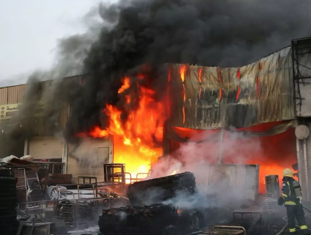 അൽ അഹ്സയിൽ വൻ തീപിടുത്തം; അഞ്ച് ഇന്ത്യാക്കാരുൾപ്പടെ 10 മരണം അൽ അഹ്സയിൽ വൻ തീപിടുത്തം; അഞ്ച് ഇന്ത്യാക്കാരുൾപ്പടെ 10 മരണം