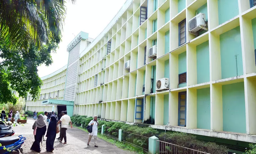 ഫാറൂഖ് കോളജ് 75ന്റെ നിറവിൽ; ലക്ഷ്യം സർവകലാശാല ഫാറൂഖ് കോളജ് 75ന്റെ നിറവിൽ; ലക്ഷ്യം സർവകലാശാല