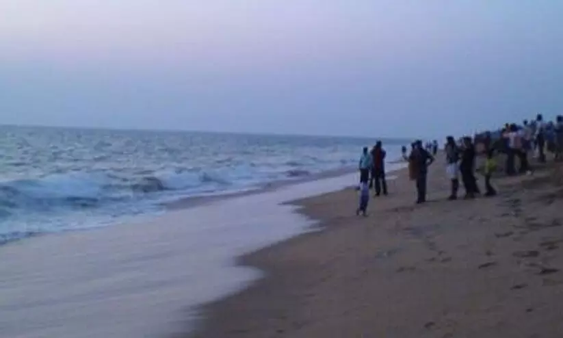 sankhumugham beach