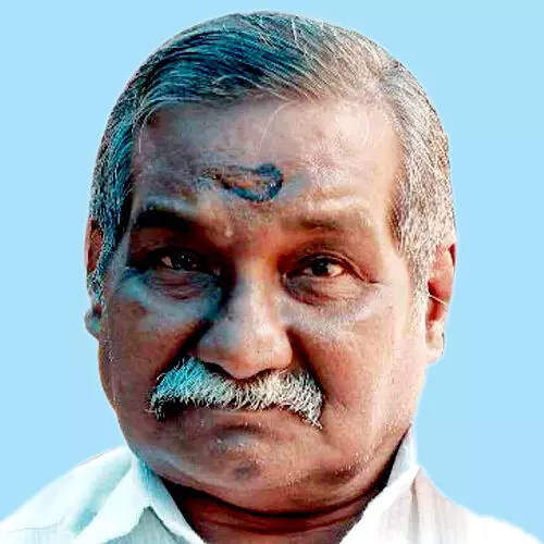 വേ​ണു​ഗോ​പാ​ല​ൻ