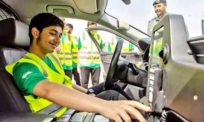 വിദ്യാർഥികൾക്ക്​ സമ്മർ ക്യാമ്പുമായി ദുബൈ പൊലീസ്​