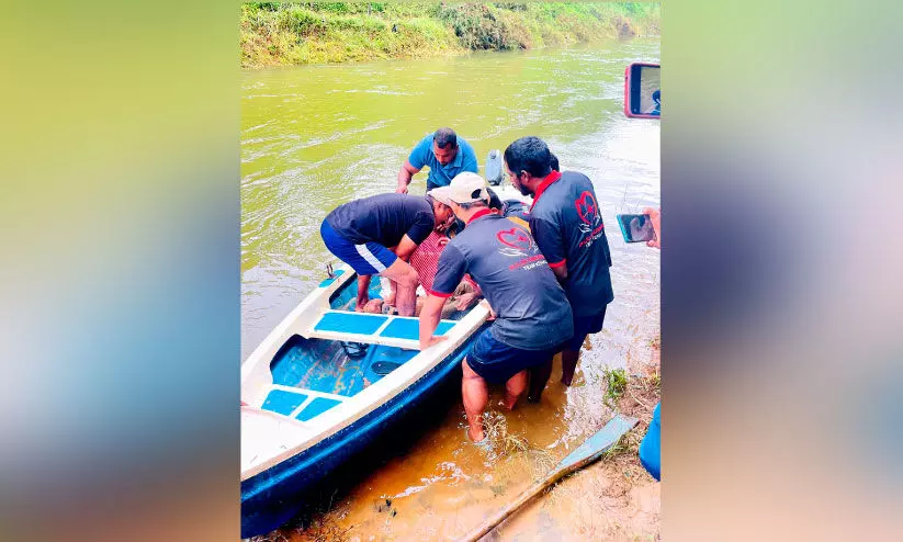ജലം കൊണ്ട് മുറിവേറ്റ് ദക്ഷ നാലുനാൾ ജലം കൊണ്ട് മുറിവേറ്റ് ദക്ഷ നാലുനാൾ