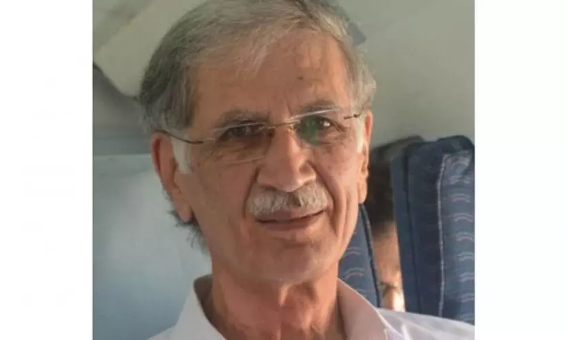 ഇംറാൻ ഖാന്റെ അടുത്ത അനുയായി പാർട്ടിയുണ്ടാക്കി