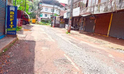 നഗരപാതകൾ: ശാശ്വത പരിഹാരമായില്ല