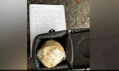 ആമസോണിൽ ഓർഡർ ചെയ്തത് 90,000 രൂപയുടെ ലെൻസ്; കിട്ടിയത് പാക്കറ്റ് നിറയെ വിത്ത്