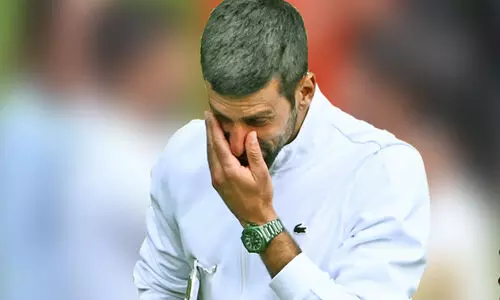 ദ്യോ​കോ വീ​ഴു​മ്പോ​ൾ