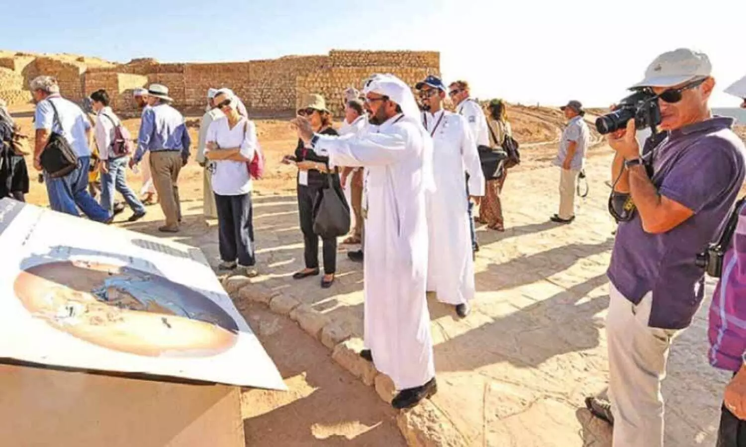 രാ​ജ്യ​ത്ത് ഈ ​വ​ർ​ഷ​മെ​ത്തു​ക 35 ല​ക്ഷം വി​നോ​ദ​സ​ഞ്ചാ​രി​ക​ള്‍