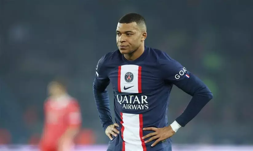 ‘കരാര് പുതുക്കുക, അല്ലെങ്കില് ക്ലബ് വിടുക’; എംബാപ്പെക്ക് അന്ത്യശാസനവുമായി പി.എസ്.ജി ‘കരാര് പുതുക്കുക, അല്ലെങ്കില് ക്ലബ് വിടുക’; എംബാപ്പെക്ക് അന്ത്യശാസനവുമായി പി.എസ്.ജി