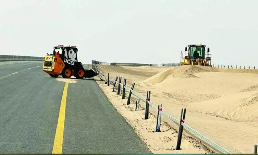 ഖ​രീ​ഫ്​; ദോ​ഫാ​റി​ലേ​ക്കു​ള്ള റോ​ഡു​ക​ളി​ൽ സു​ര​ക്ഷ ശ​ക്ത​മാ​ക്കി ആ​ർ.​ഒ.​പി