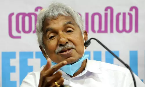 കേരളത്തിലെ ജനകീയ മുഖ്യമന്ത്രിമാരിൽ ഒരാളായിരുന്നു ഉമ്മൻ ചാണ്ടി - റസാഖ് പാലേരി