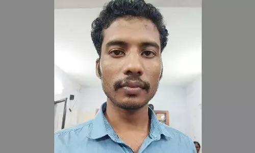 ആശുപത്രി കുളിമുറിയിൽ ക്യാമറ വെച്ച് നഗ്നദൃശ്യം പകർത്തവെ 23കാരൻ പിടിയിൽ