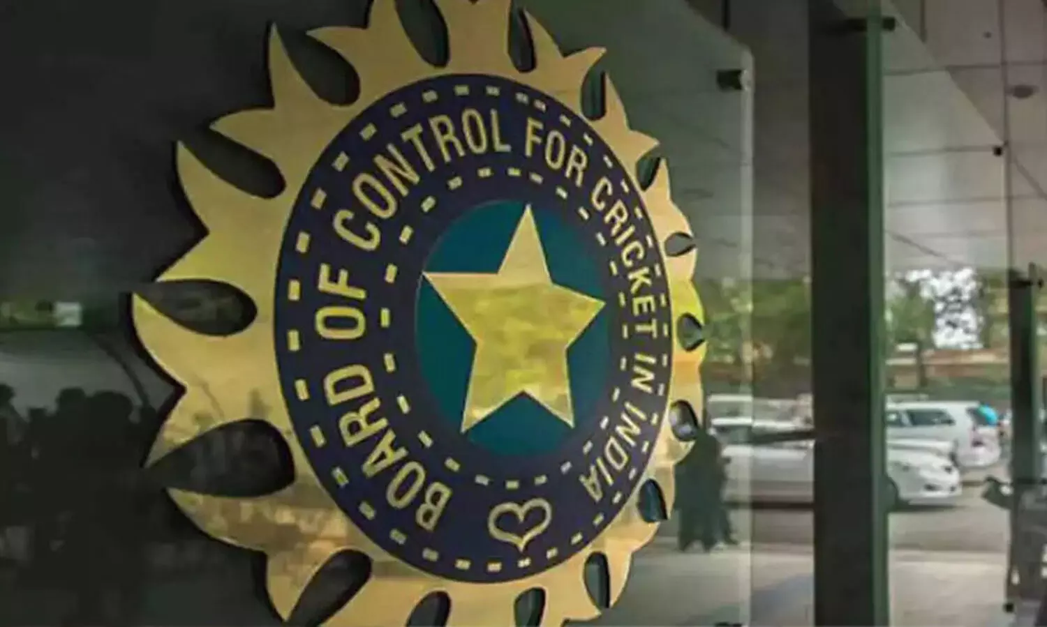 ഇന്നത്തെ ലോകകപ്പ് മത്സര ടിക്കറ്റുകൾ കരിഞ്ചന്തയിൽ; ബി.സി.സി.ഐക്ക് നോട്ടീസയച്ച് കൊൽക്കത്ത പൊലീസ്