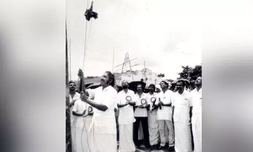 സർവകലാശാലയിലും ഉമ്മൻ ചാണ്ടിയുടെ കരസ്പർശം