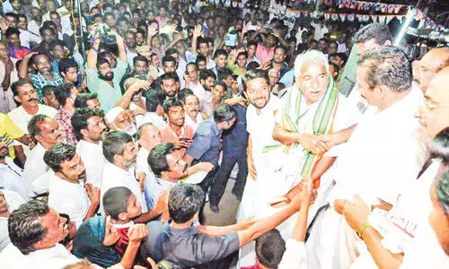 രോഗക്കി​ട​ക്ക​യി​ലും ജ​ന​ങ്ങ​ളു​ടെ വി​ളി​​കേ​ട്ട​യാ​ൾ