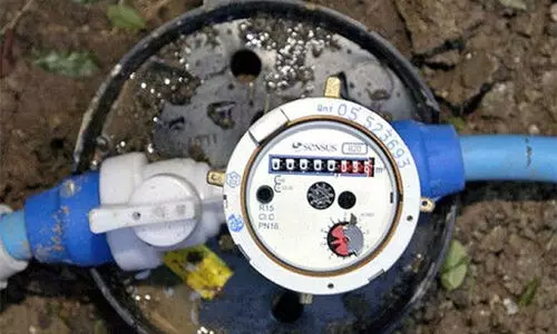 മീറ്റർ റീഡിങ് : വാട്ടർ അതോറിറ്റിയിൽ എം.ഡിയും യൂനിയനുകളുമായി ചർച്ച നടത്തി