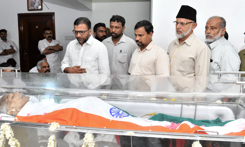 oommen chandy oommen chandy