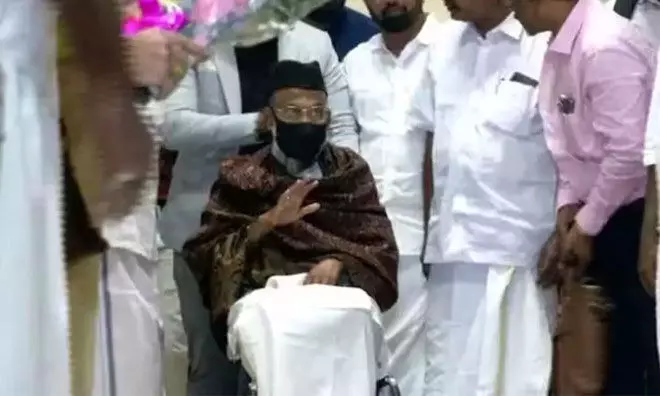 മഅ്ദനി തിരുവനന്തപുരത്ത് വിമാനമിറങ്ങി; ഇനി റോഡുമാർഗം അൻവാർശേരിയിലേക്ക്