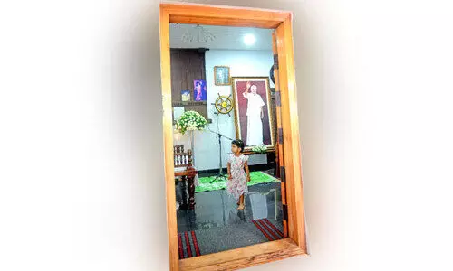 ആദ്യമായി സമയം   തെറ്റിച്ച്...