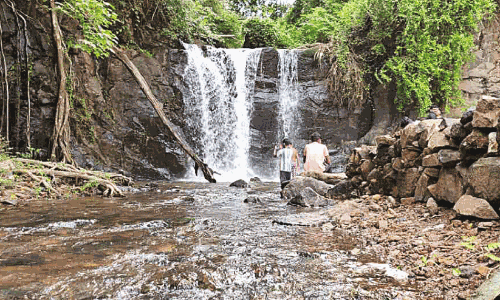 Vattai waterfall