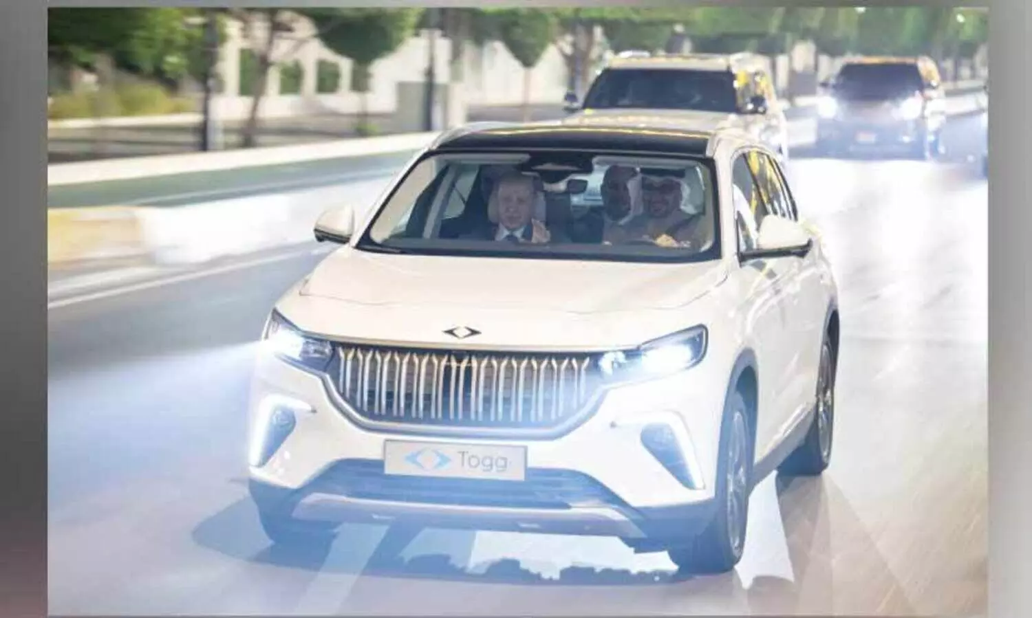 ശൈഖ്​ മുഹമ്മദിന്​ ആഡംബര ഇലക്​ട്രിക്​ കാർ സമ്മാനിച്ച്​ ഉർദുഗാൻ