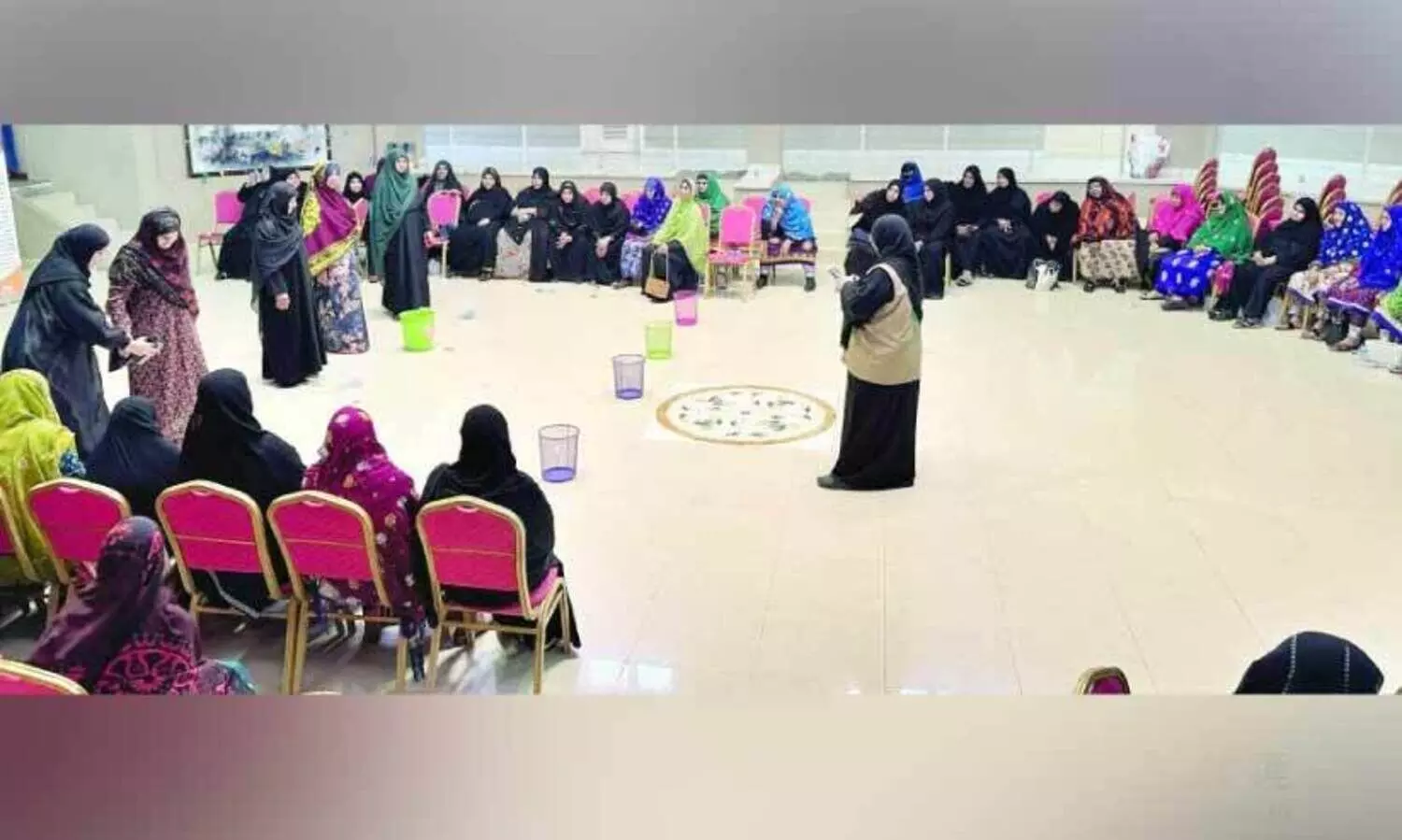 അ​വ​ശ​ത വ​ഴി​മാ​റി; കാ​യി​ക പ​രി​പാ​ടി​യി​ൽ ആ​വേ​ശ​മാ​യി വ​യോ​ജ​ന​ങ്ങ​ൾ