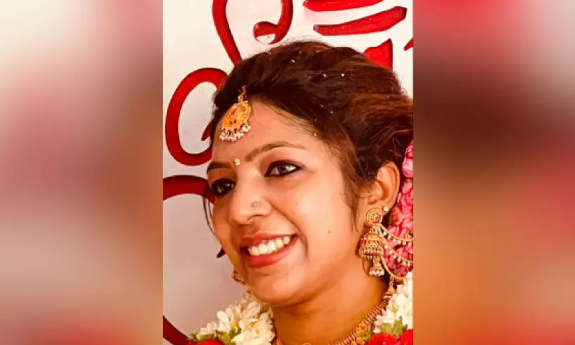 നവവധുവിന്റെ ആത്മഹത്യ; ഭർത്താവിന്റെ മുൻകൂർ ജാമ്യാപേക്ഷ കോടതി തള്ളി നവവധുവിന്റെ ആത്മഹത്യ; ഭർത്താവിന്റെ മുൻകൂർ ജാമ്യാപേക്ഷ കോടതി തള്ളി