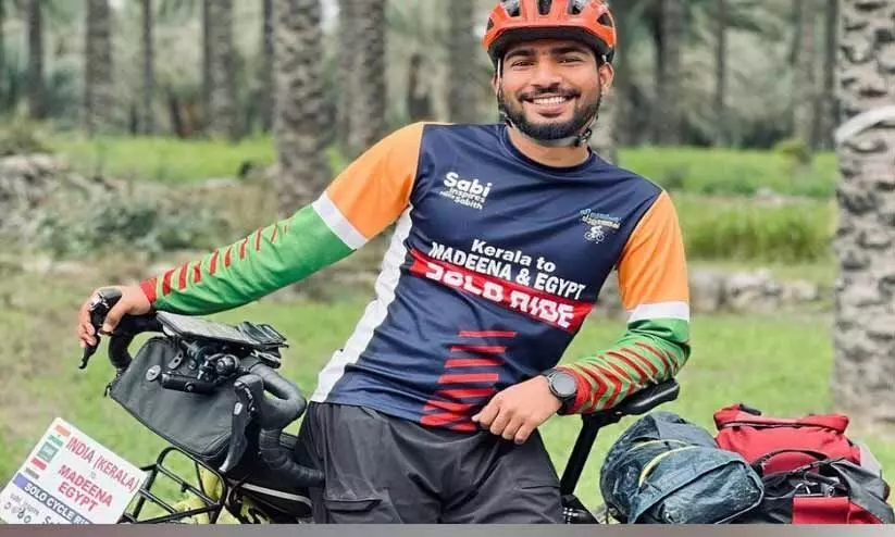 കേരളം ടു ഈജിപ്ത്; സൈക്കിൾ ചവിട്ടിയൊരുസർവകലാശാല യാത്ര കേരളം ടു ഈജിപ്ത്; സൈക്കിൾ ചവിട്ടിയൊരുസർവകലാശാല യാത്ര