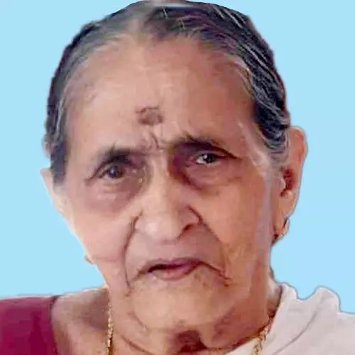 മാ​ധ​വി​യ​മ്മ