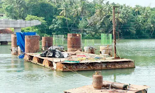 മൂരാട് പാലം നിർമാണം ഭാര പരിശോധനക്ക്  നടപടി