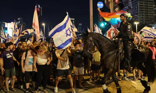 ജുഡീഷ്യറിയുടെ പരിഷ്കാരം: ഇസ്രായേലിൽ ആയിരങ്ങൾ തെരുവിൽ