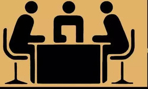 ഇതാണ് ജനമൈത്രി; കുടുംബവഴക്കുകൾ പരിഹരിച്ച് ദുബൈ പൊലീസ് ഇതാണ് ജനമൈത്രി; കുടുംബവഴക്കുകൾ പരിഹരിച്ച് ദുബൈ പൊലീസ്