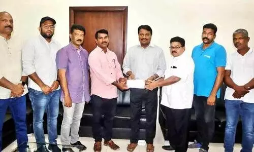 ചി​കി​ത്സ സ​ഹാ​യം ന​ൽ​കി